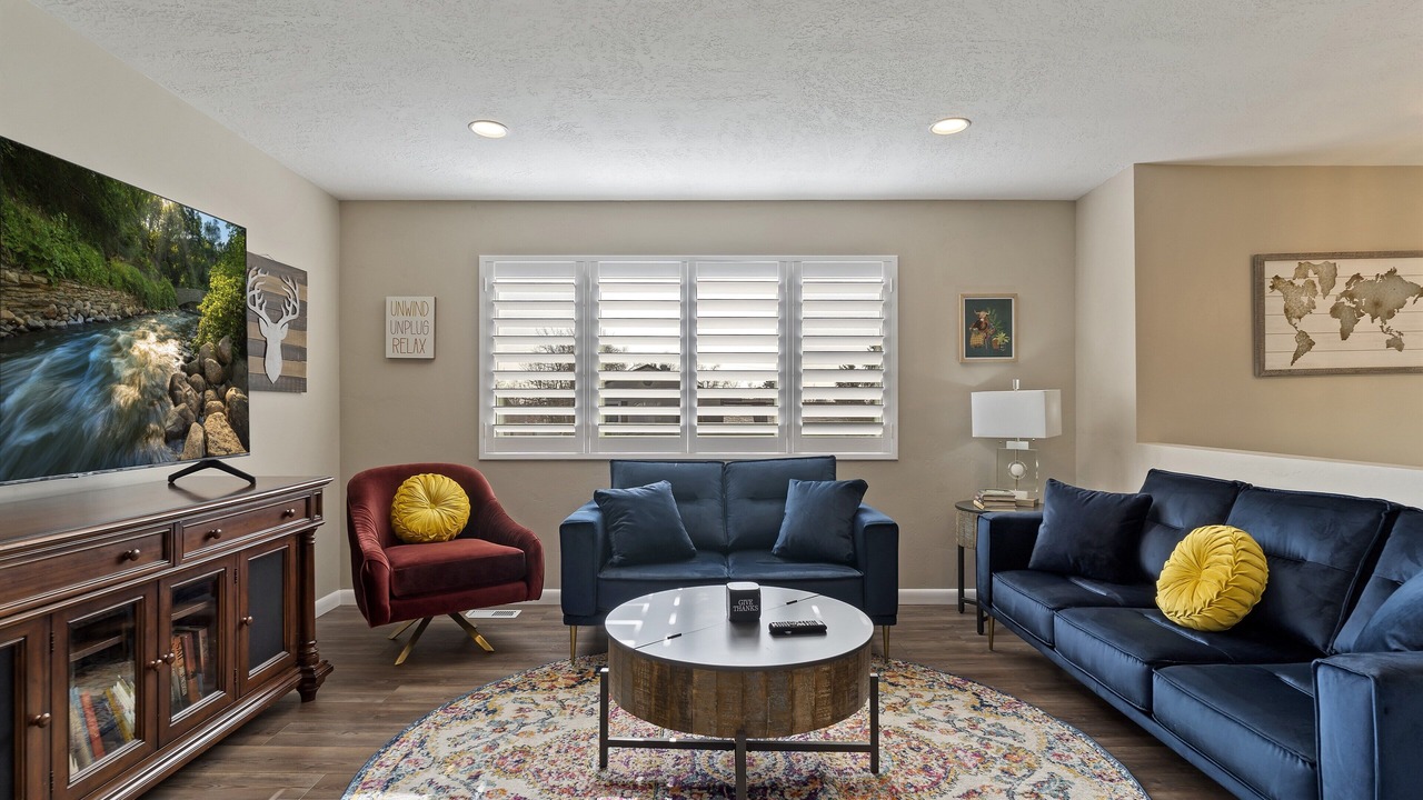 Photo of Livingroom in Layton