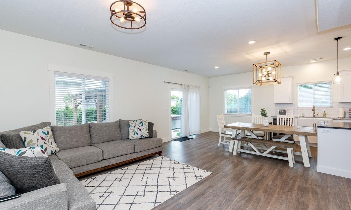 Photo of Livingroom in Ogden