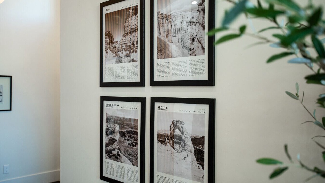 Photo of Livingroom in Lakeview