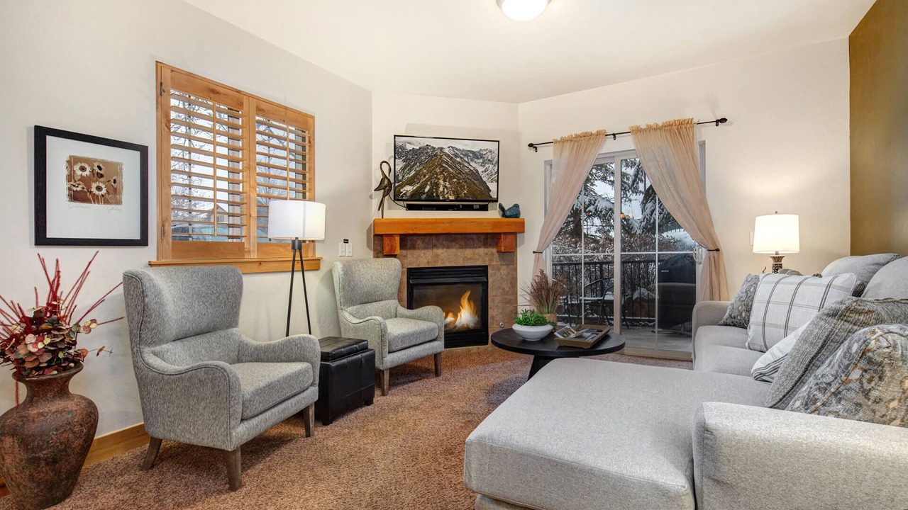 Photo of Livingroom in Bear Hollow Village