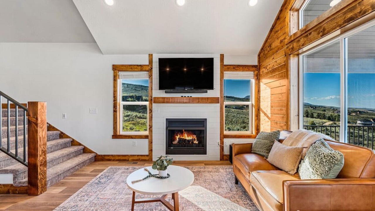 Photo of Livingroom in Sweetwater