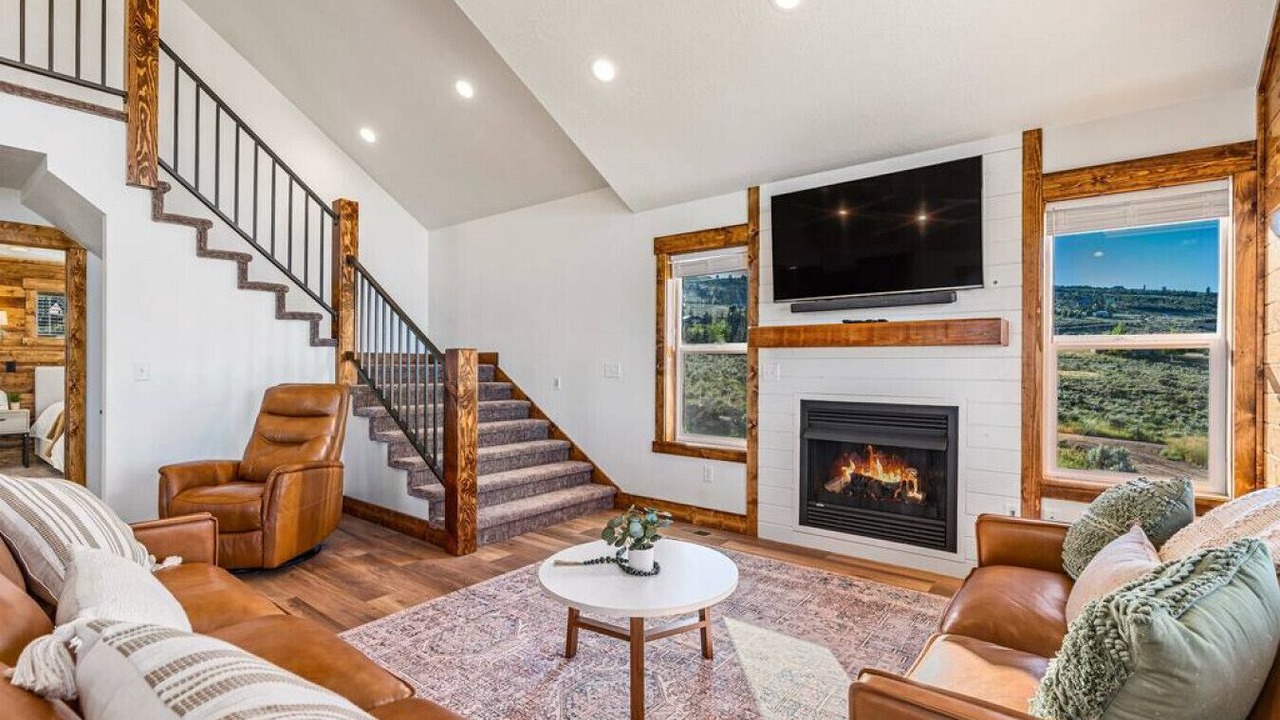 Photo of Livingroom in Sweetwater