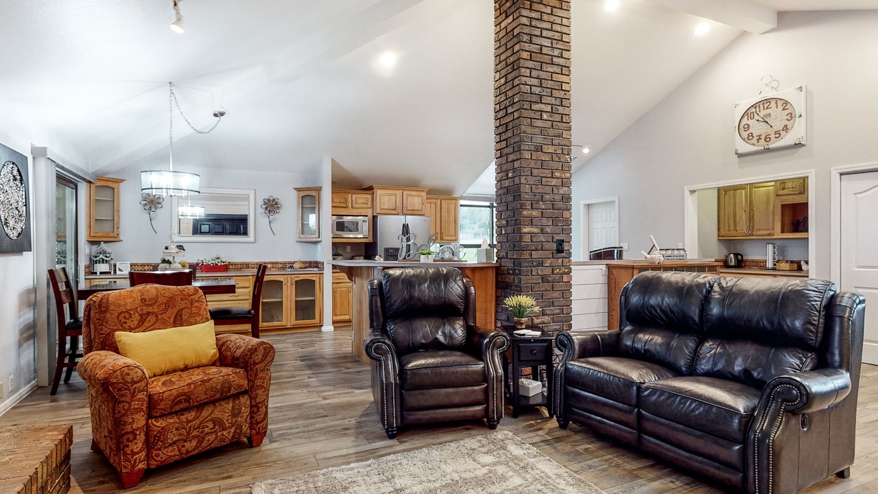 Photo of Livingroom in Filer