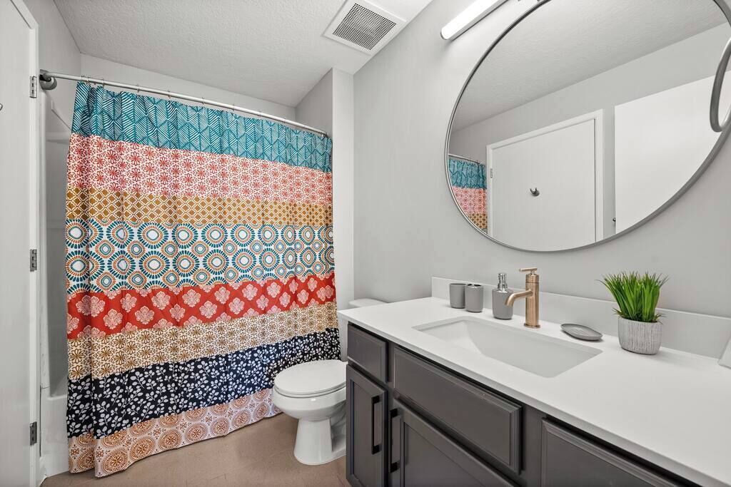 Photo of Bathroom in Central City