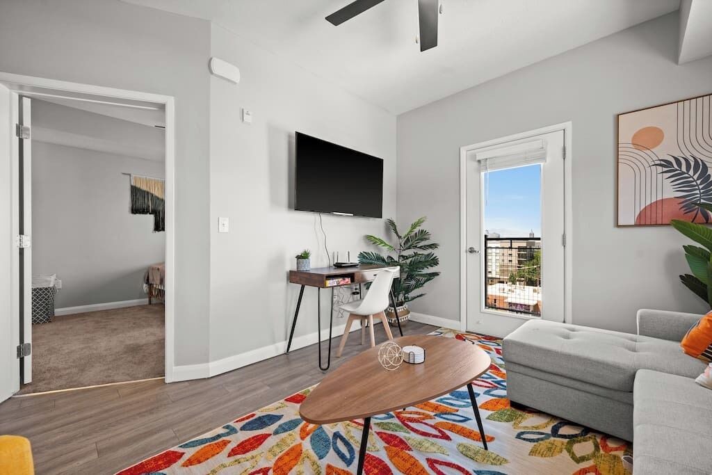Photo of Livingroom in Central City