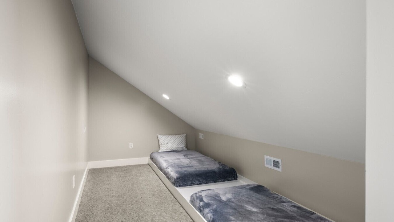Photo of Bedroom in Fish Haven