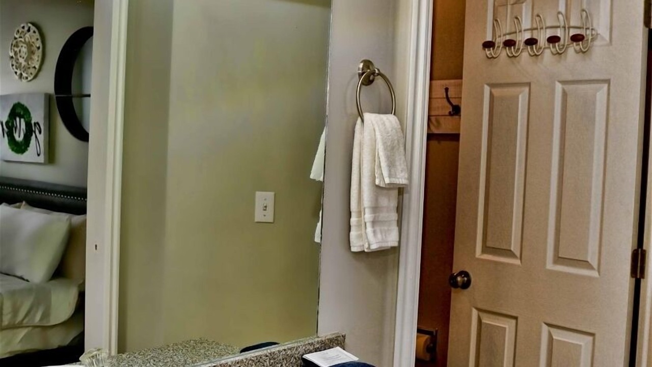 Photo of Bathroom in Harbor Village