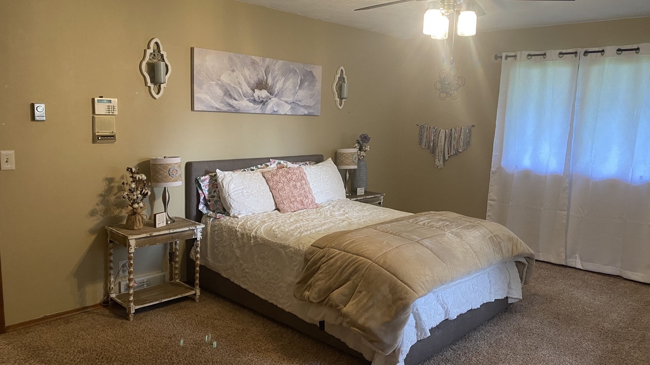 Photo of Bedroom in Bone