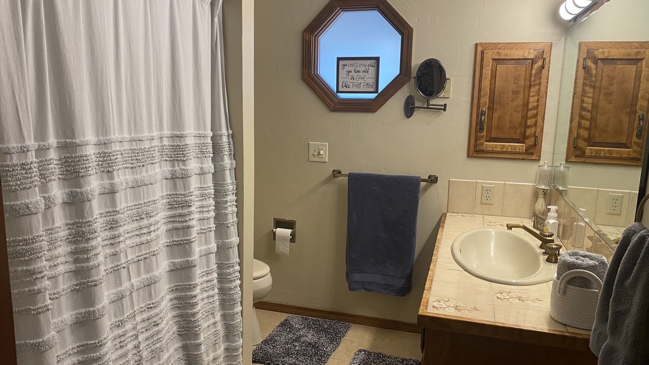 Photo of Bathroom in Bone