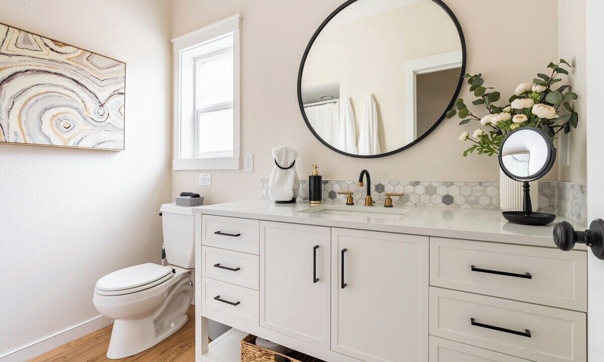 Photo of Bathroom in Maple Valley