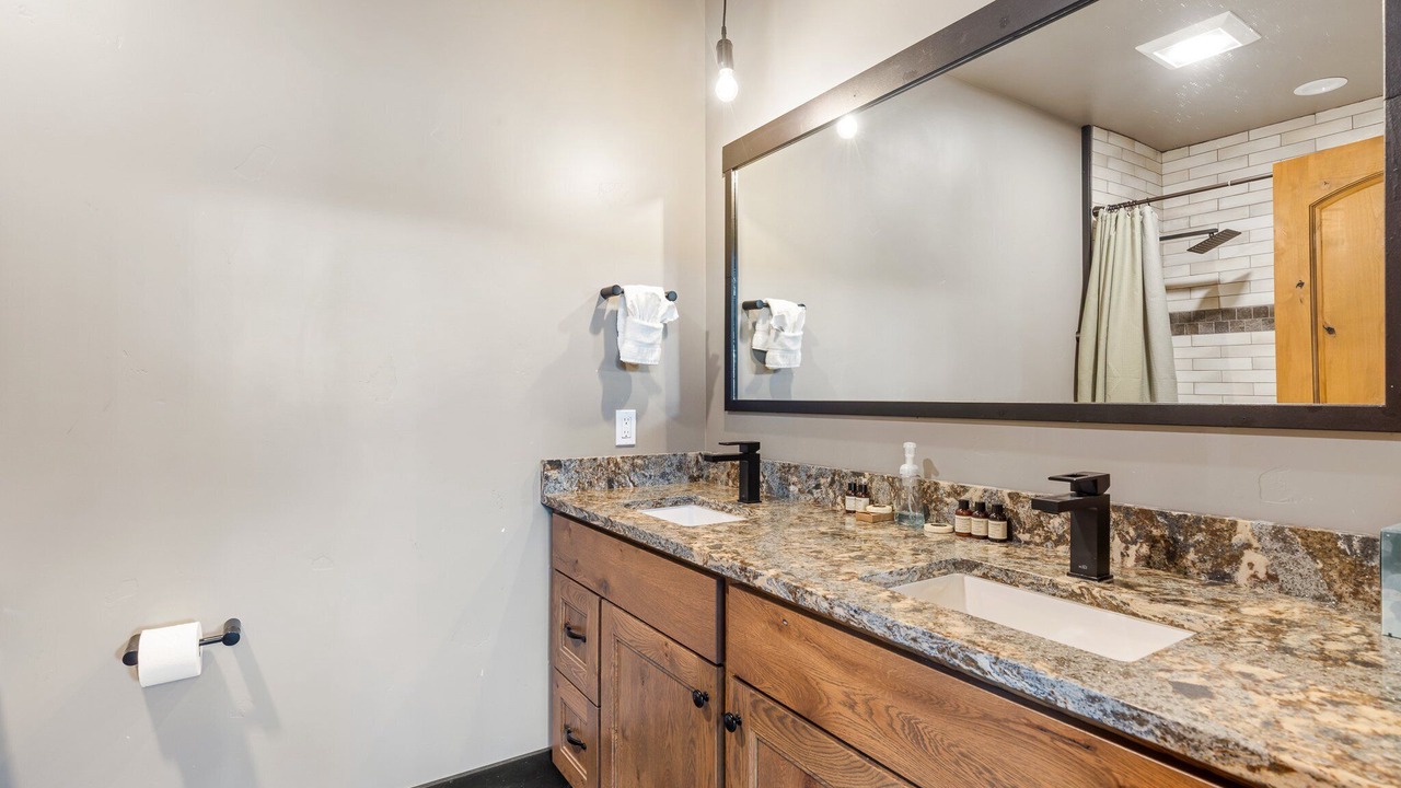Photo of Bathroom in Gallatin Gateway