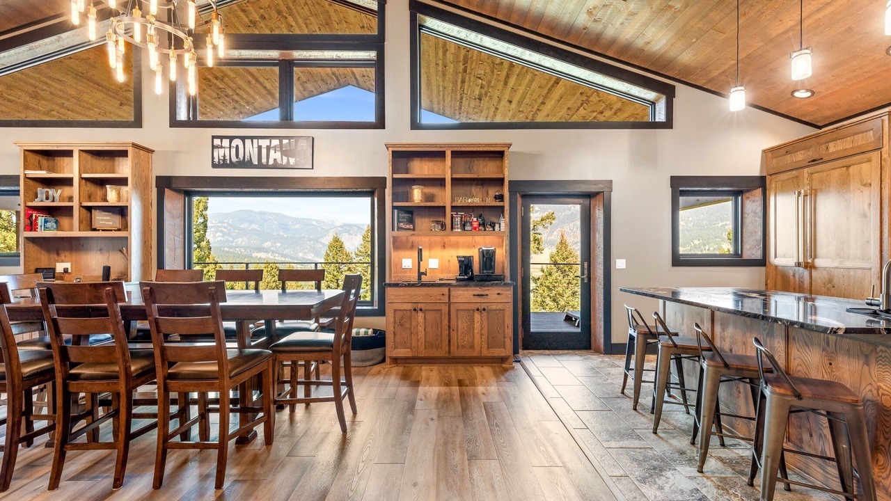 Photo of Patio Balcony in Gallatin Gateway