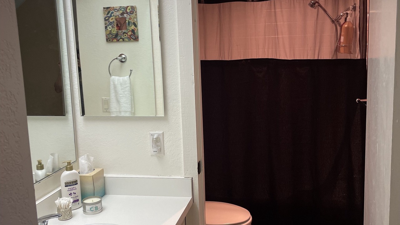 Photo of Bathroom in Elkhorn Village