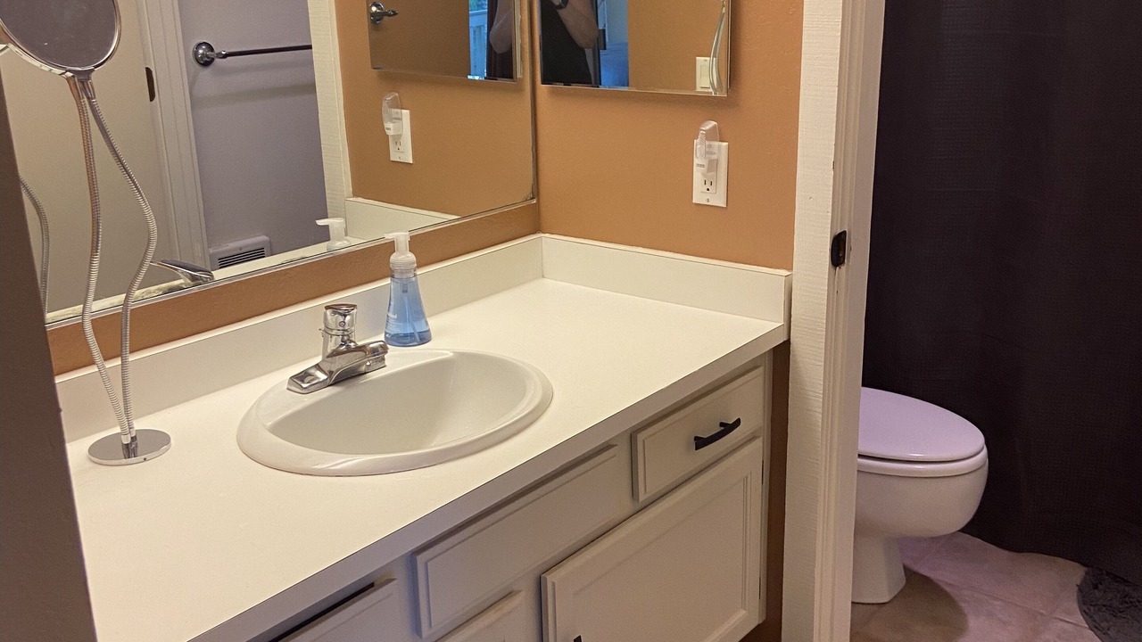 Photo of Bathroom in Elkhorn Village