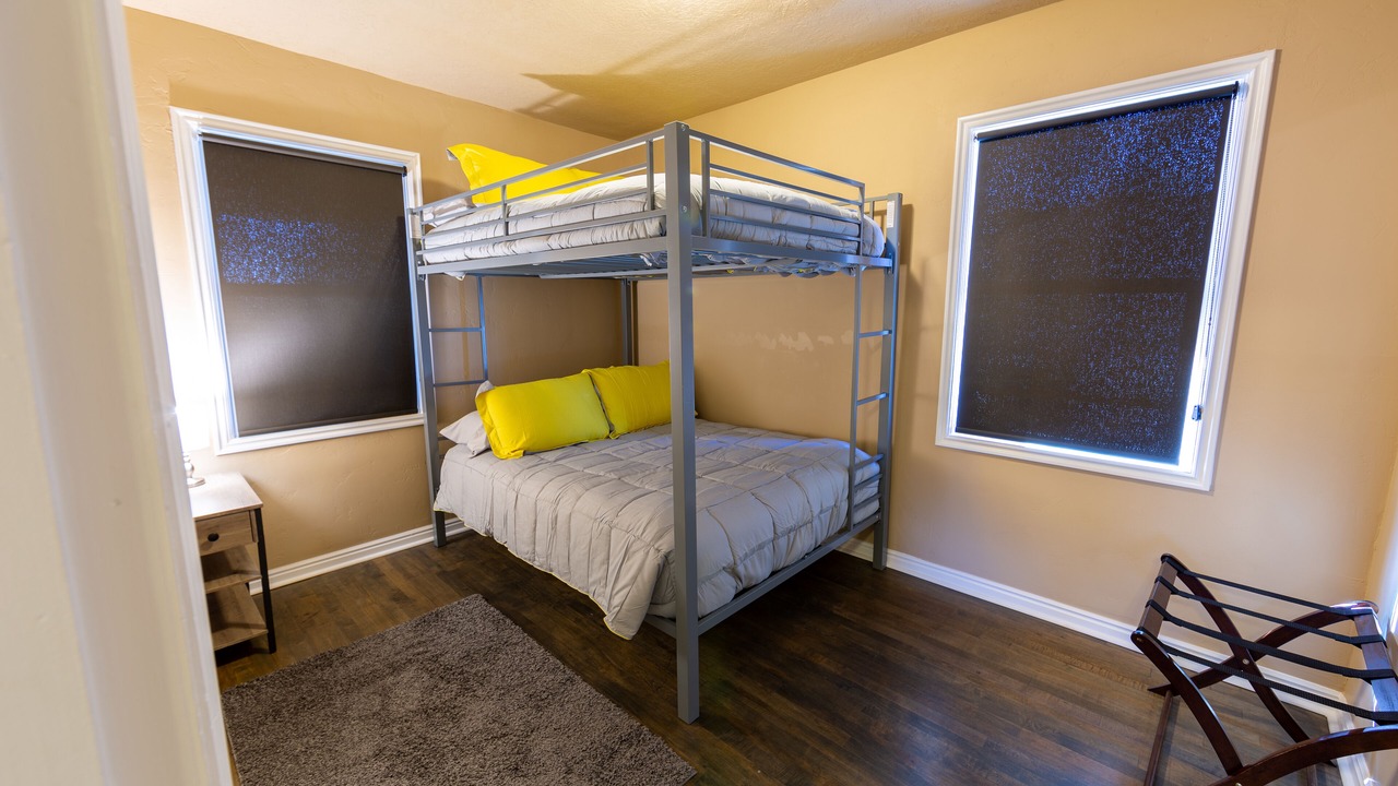 Photo of Bedroom in Riverdale