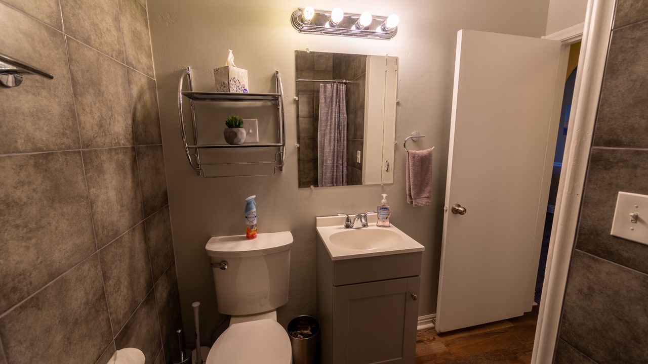 Photo of Bathroom in Riverdale