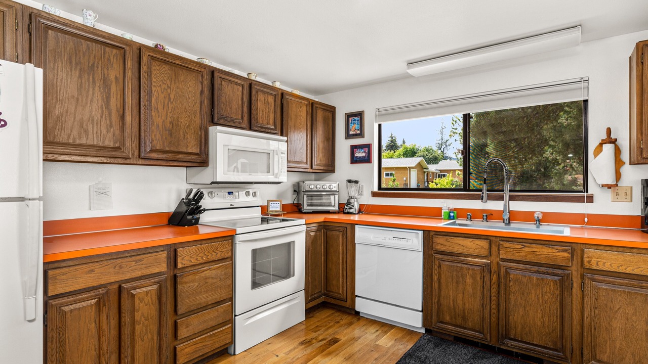 Photo of Kitchen in Big Arm