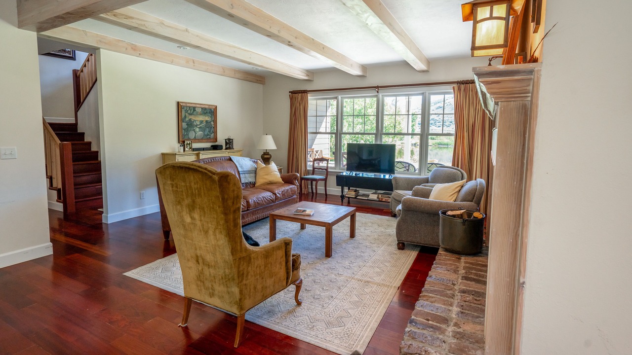 Photo of Livingroom in Uinta County