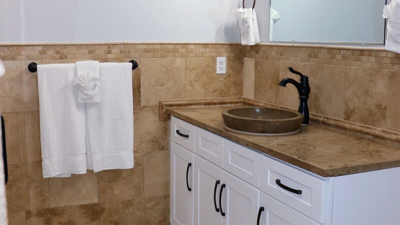 Photo of Bathroom in Lindon