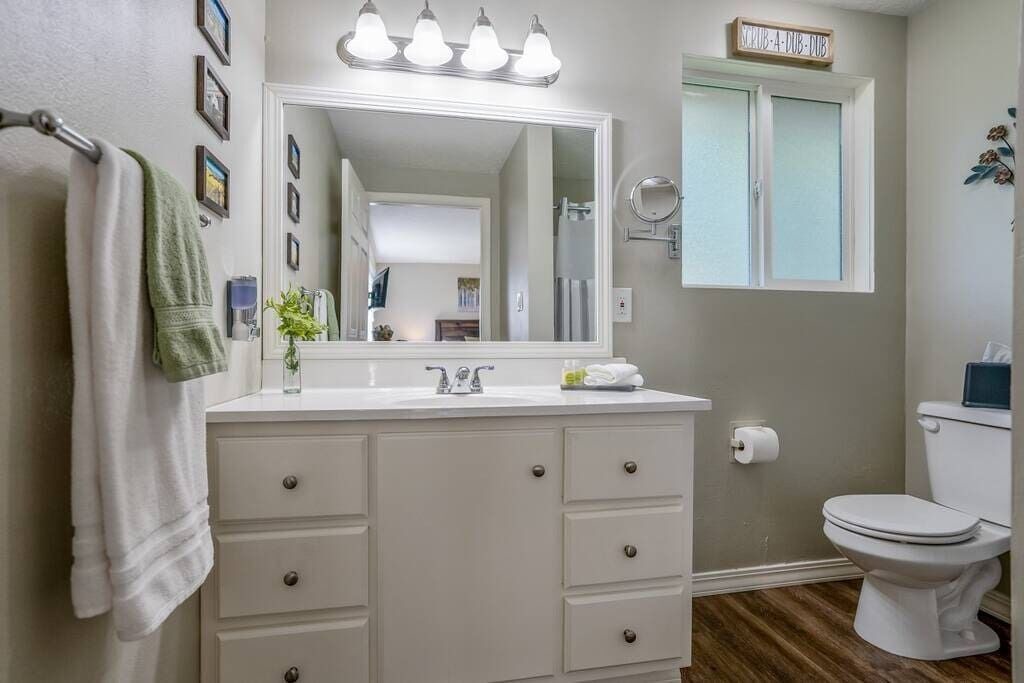 Photo of Bathroom in West Bench