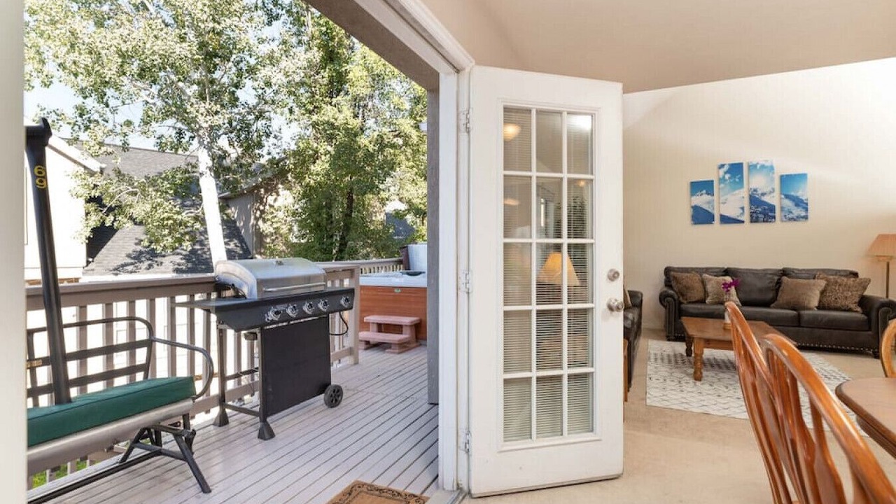 Photo of Patio Balcony in Cottonwood Heights