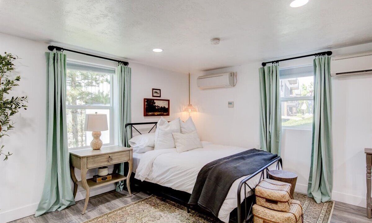 Photo of Bedroom in East Central