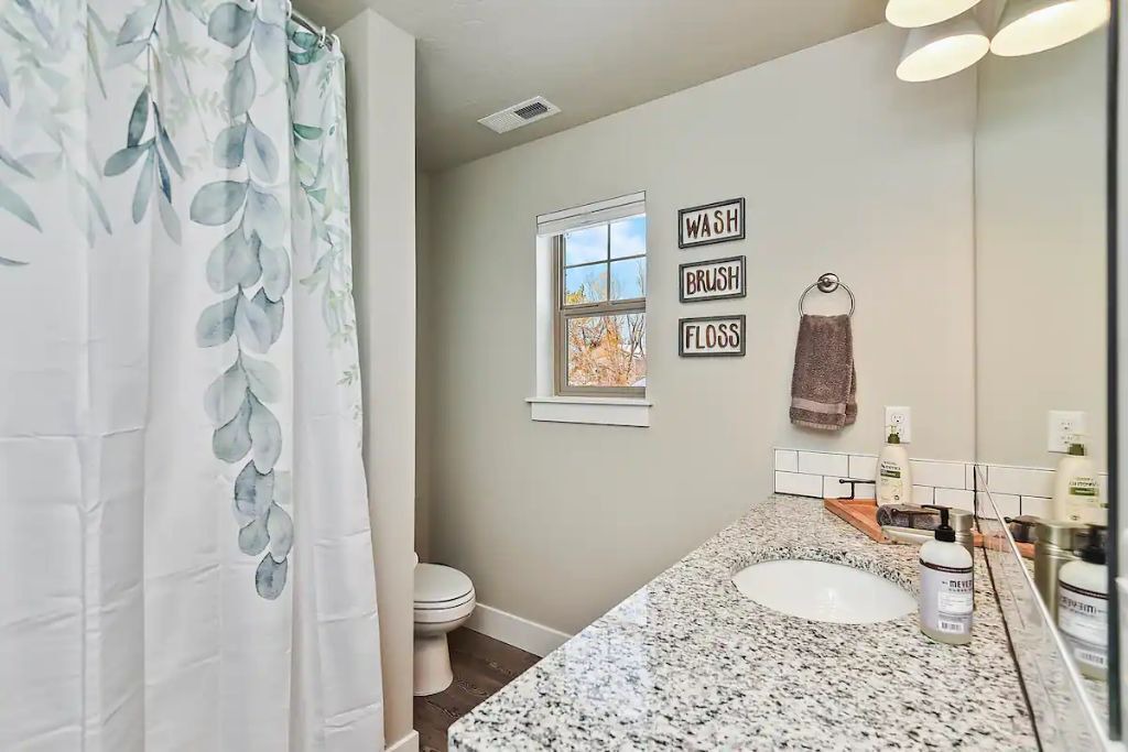 Photo of Bathroom in Donnelly