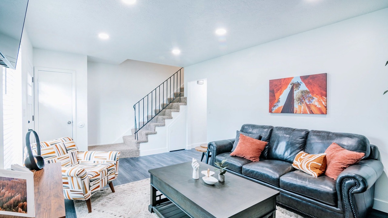 Photo of Livingroom in Millcreek