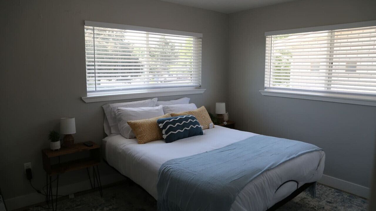 Photo of Bedroom in Logan
