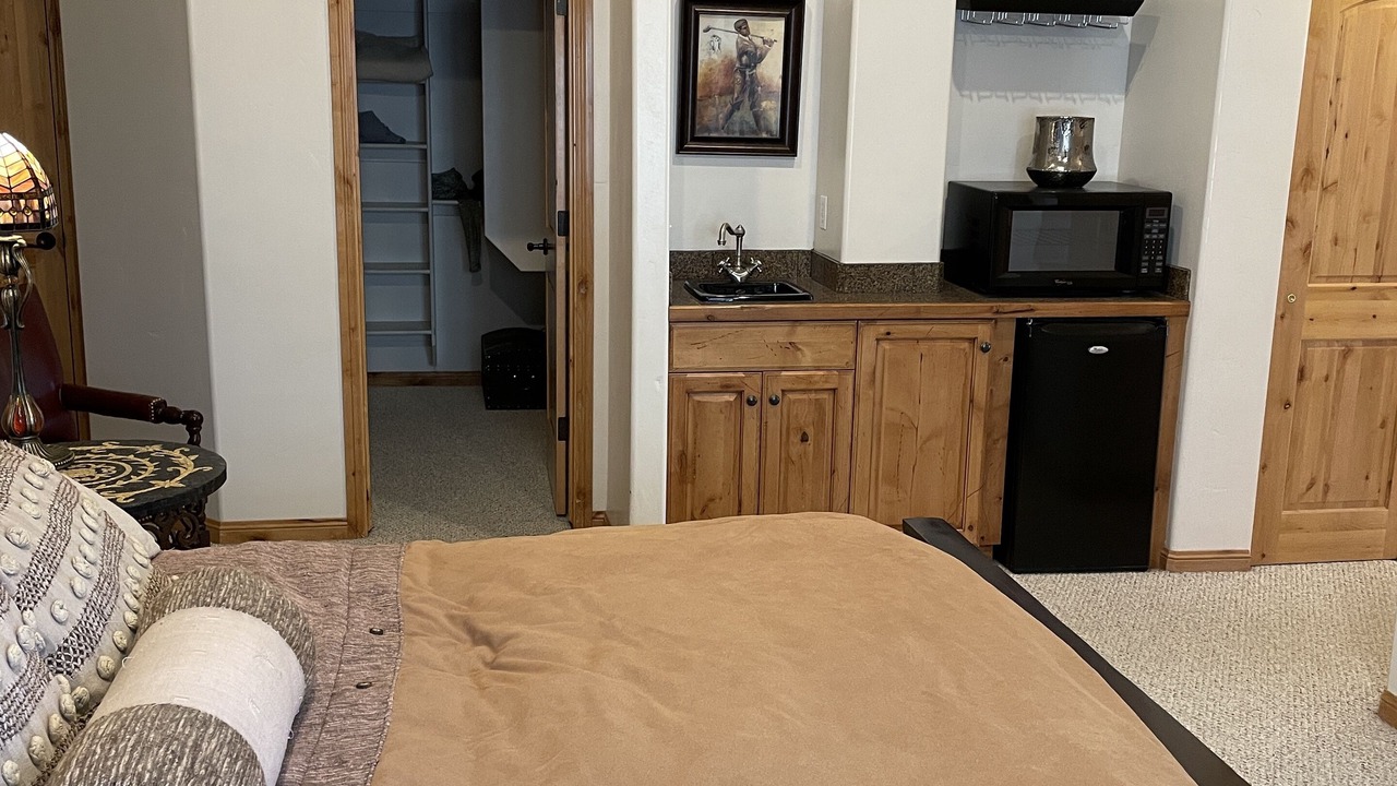 Photo of Bedroom in Wolf Creek