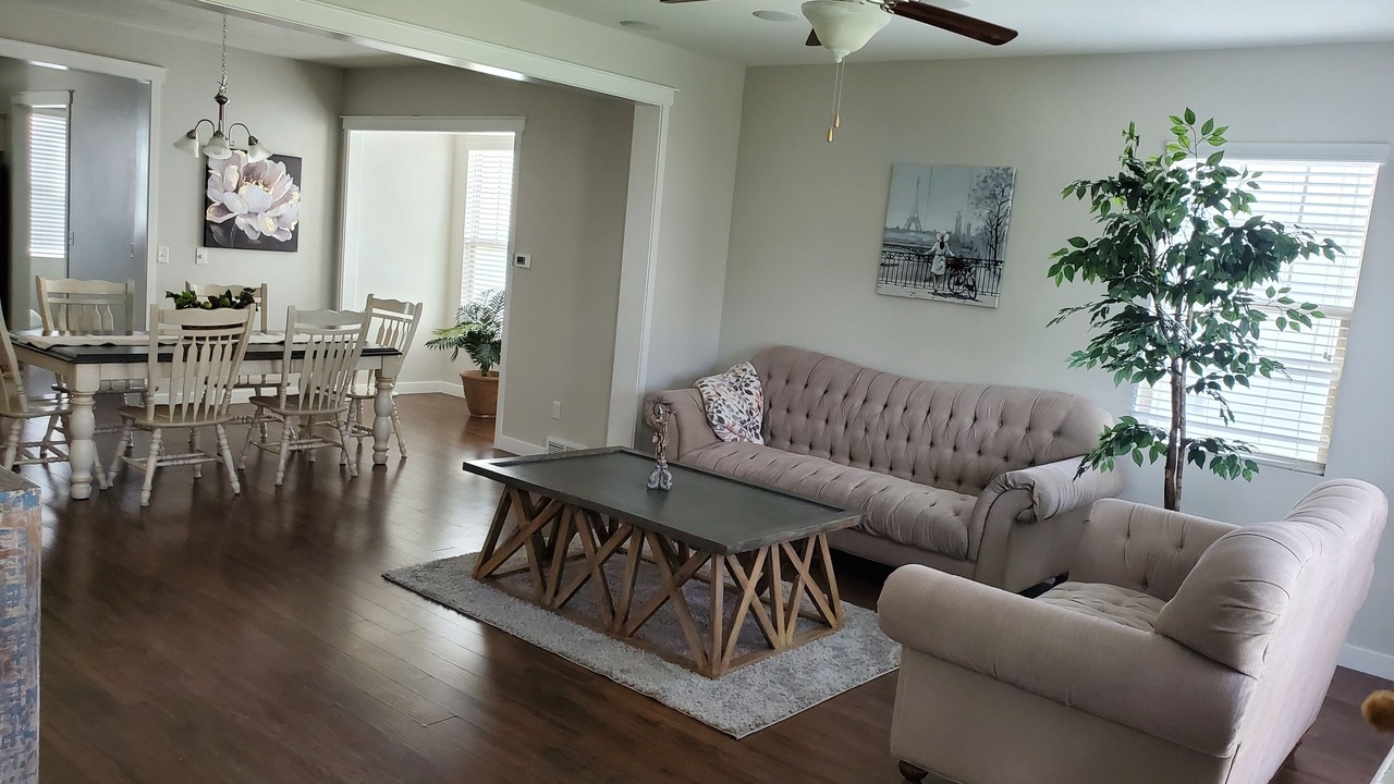 Photo of Livingroom in Kaysville