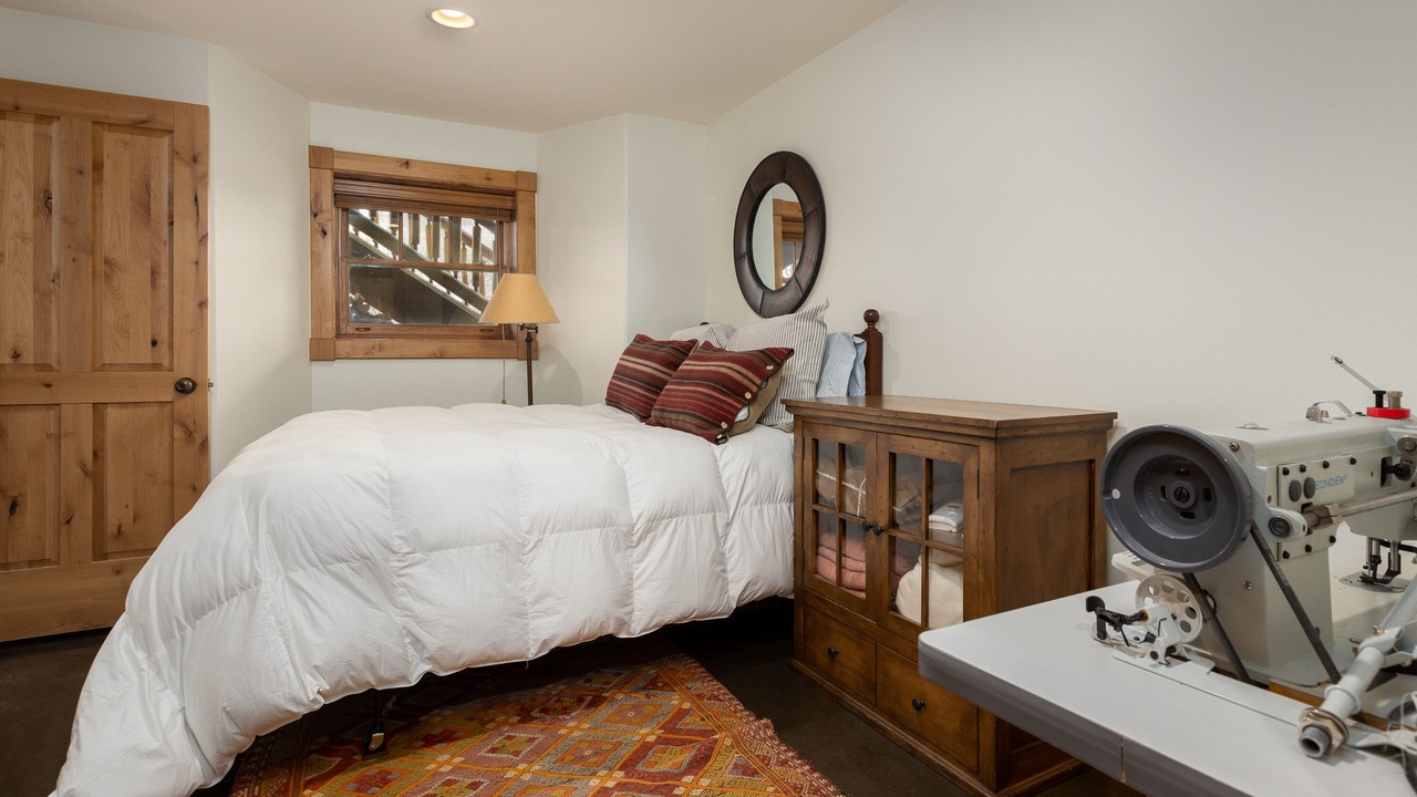 Photo of Bedroom in Jackson