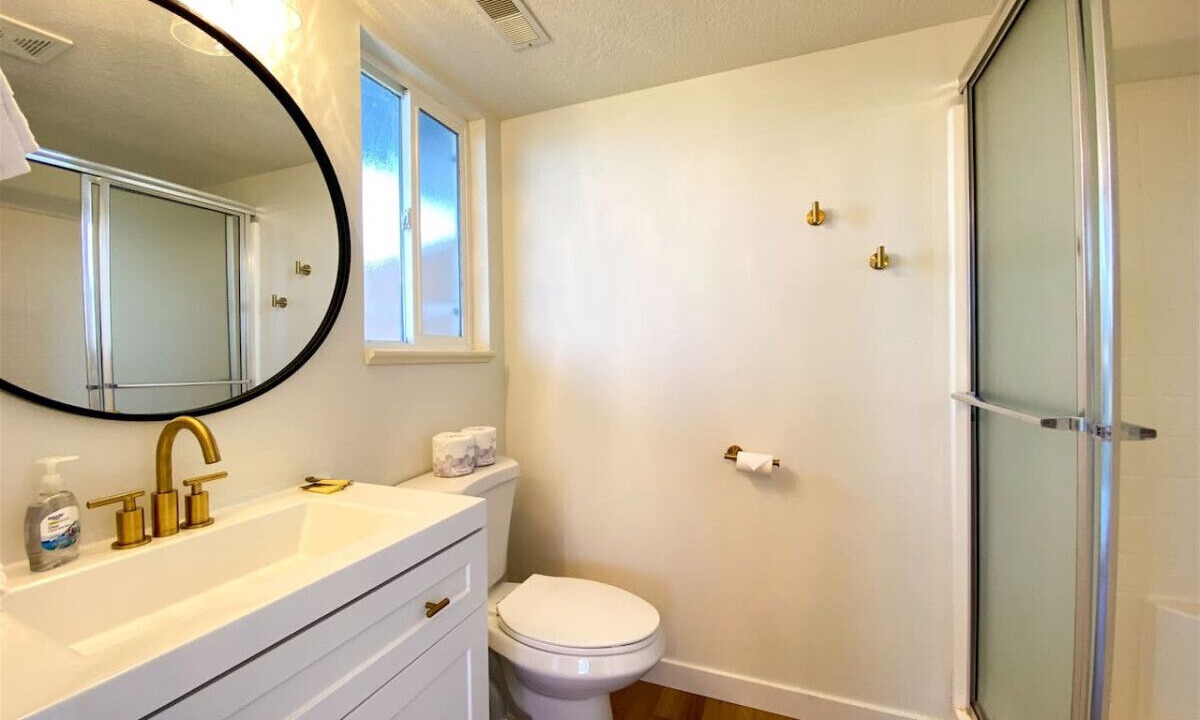 Photo of Bathroom in Harbor Village