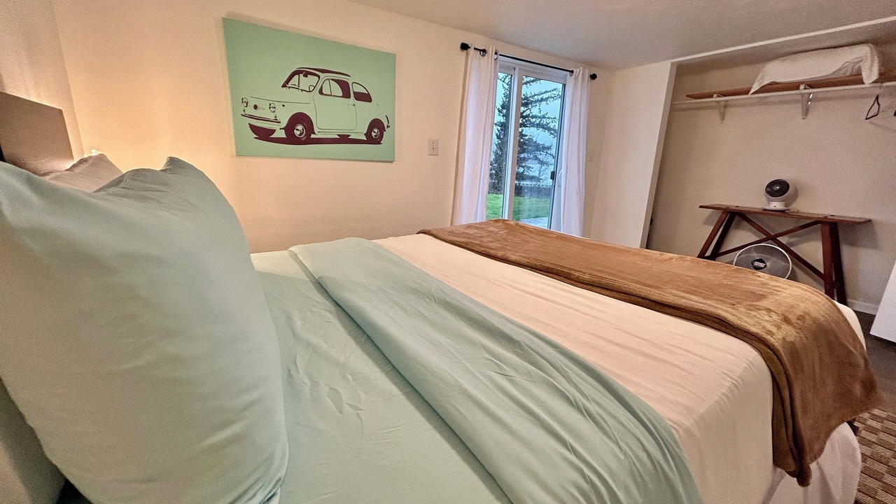 Photo of Bedroom in Cascade Locks