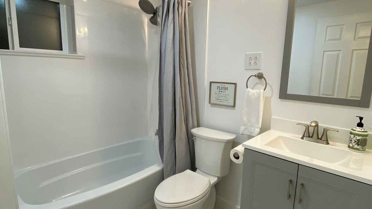 Photo of Bathroom in Murray