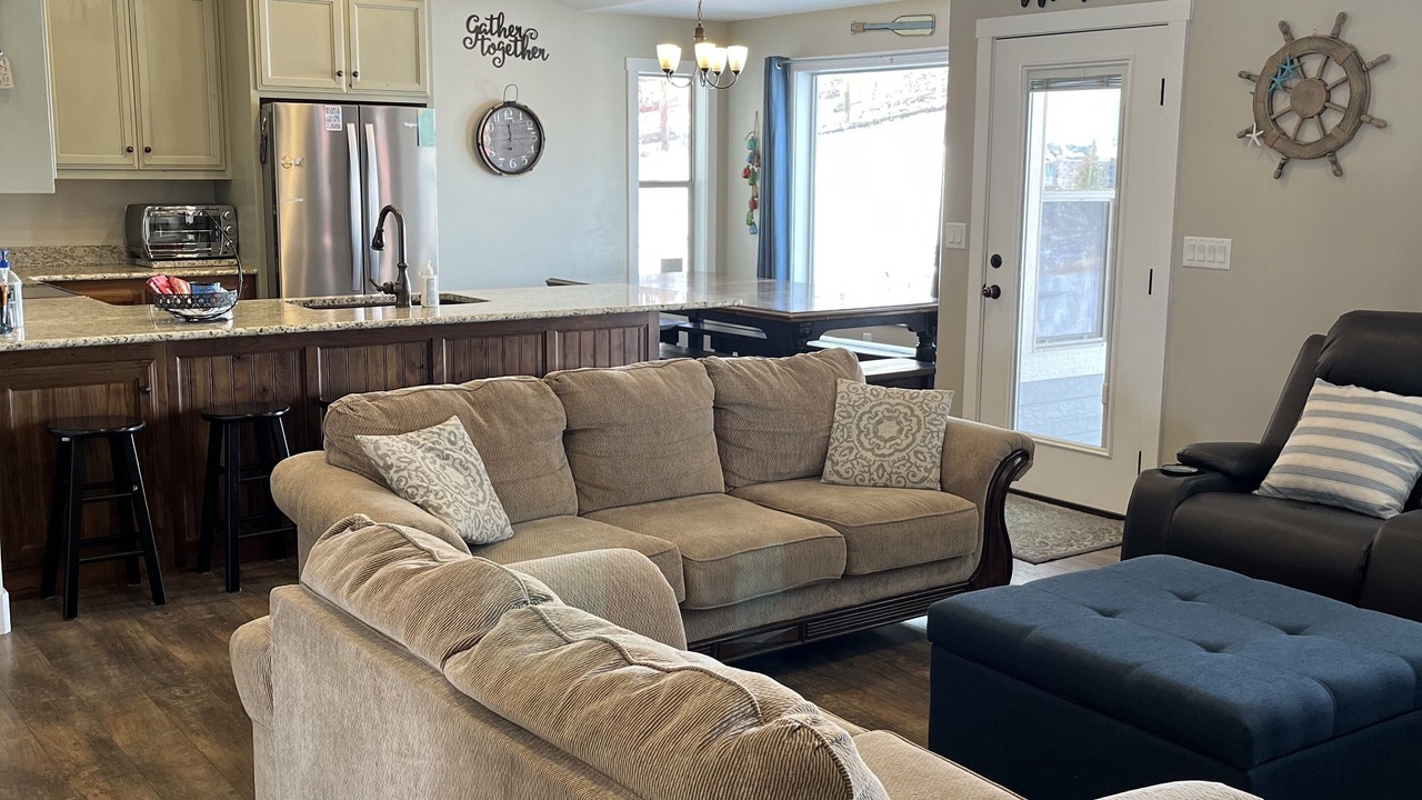 Photo of Livingroom in Harbor Village