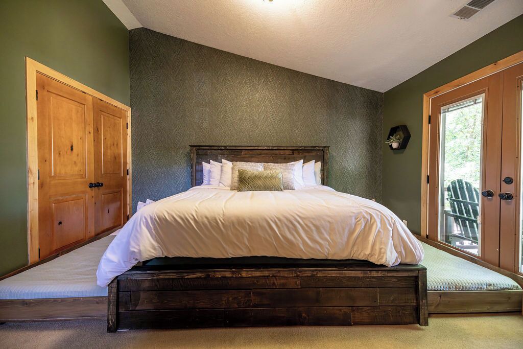 Photo of Bedroom in Holladay