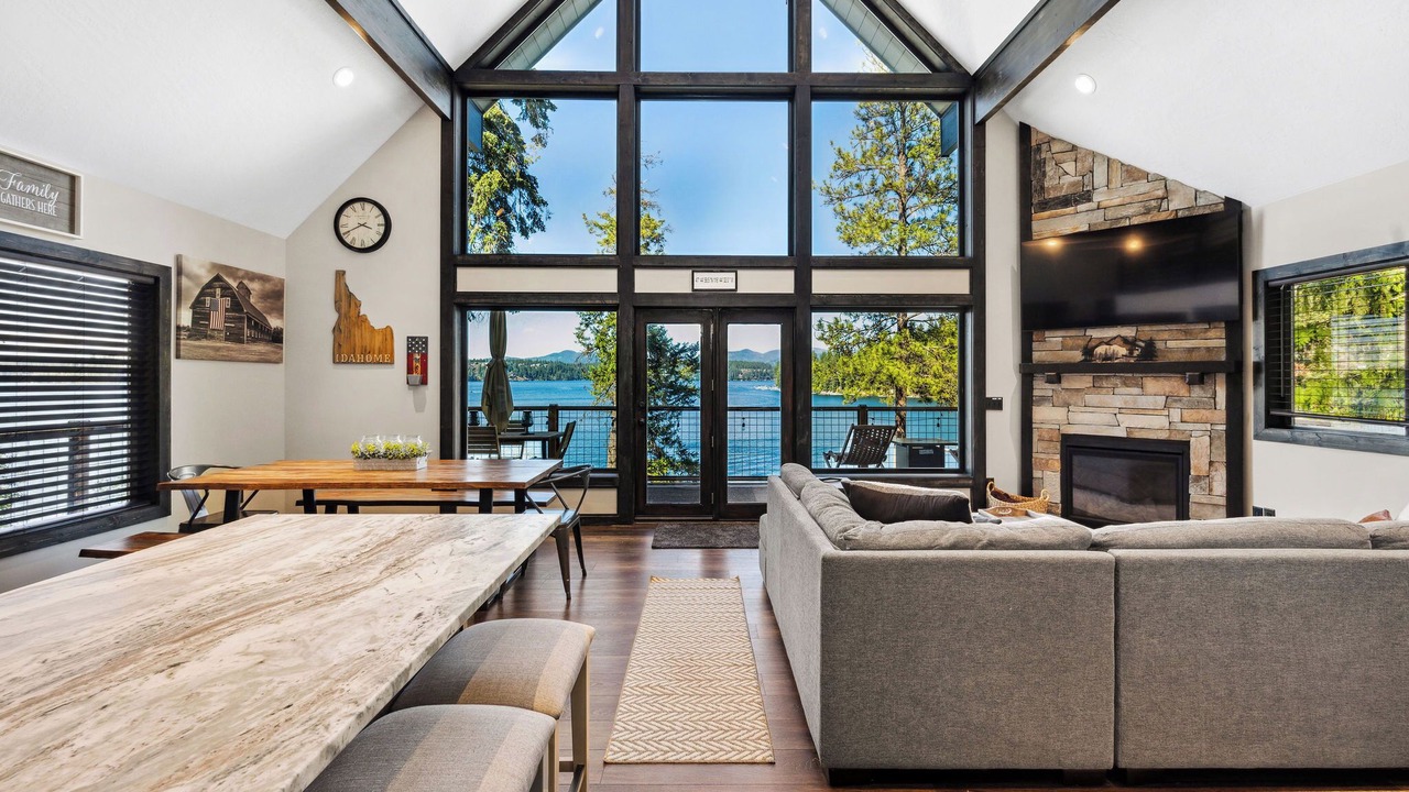 Photo of Livingroom in Hayden View Estates