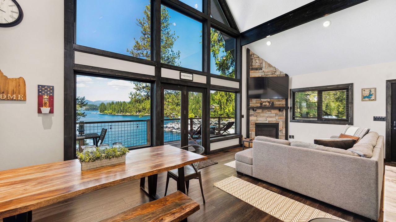 Photo of Livingroom in Hayden View Estates