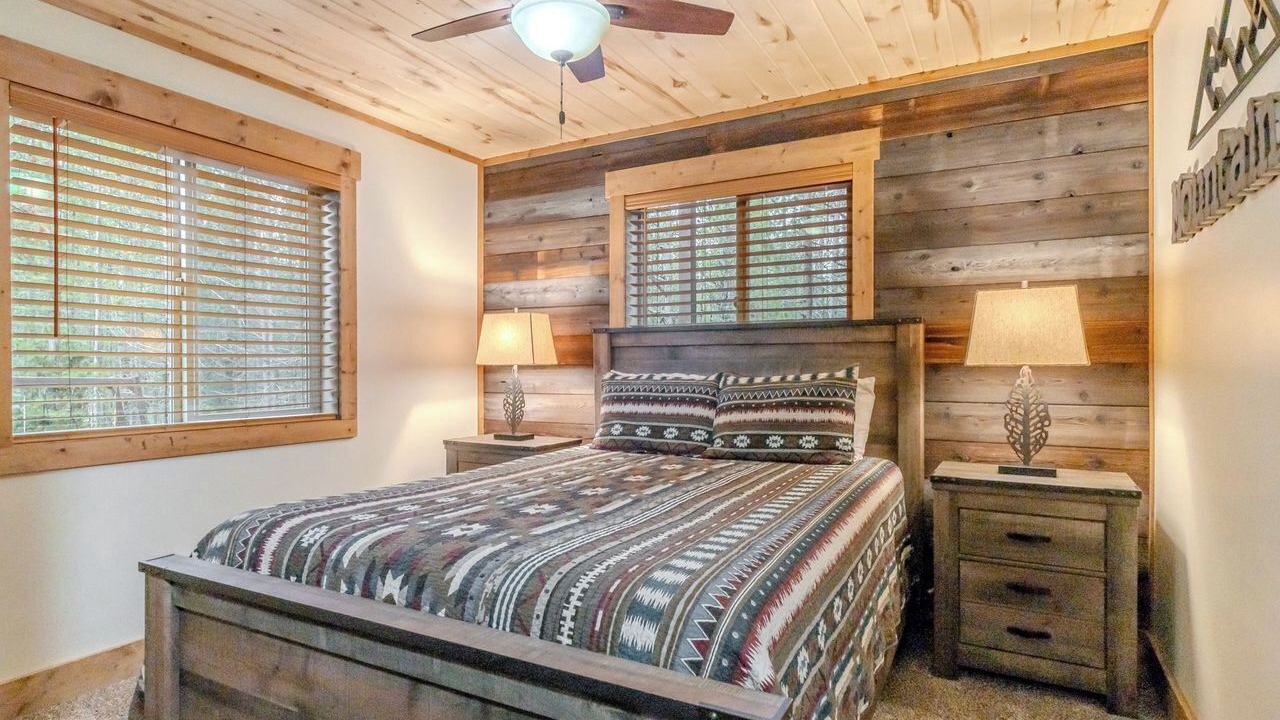 Photo of Bedroom in Island Park