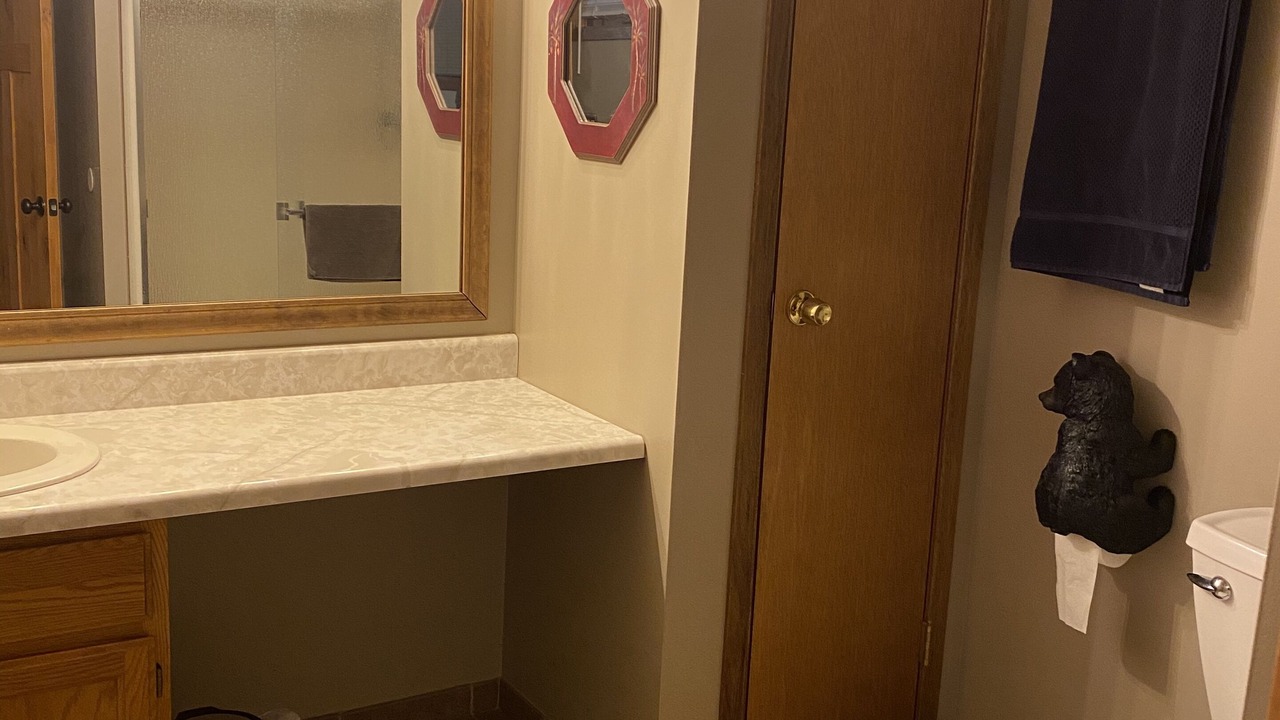 Photo of Bathroom in Gardiner
