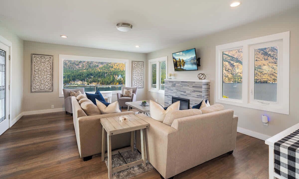 Photo of Livingroom in Manson