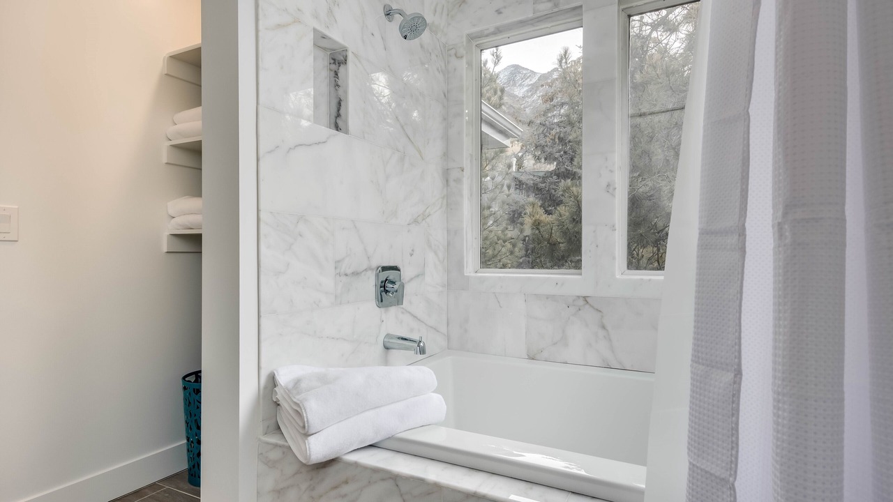 Photo of Bathroom in Cottonwood Heights