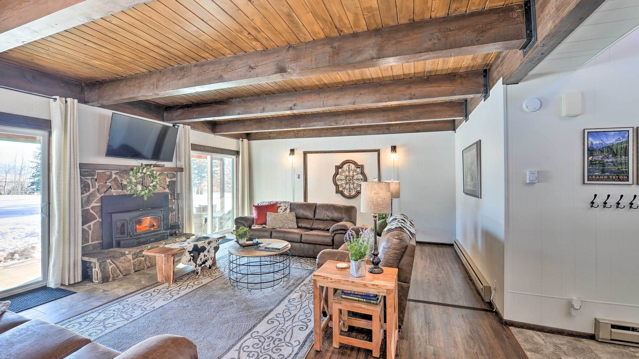 Photo of Livingroom in Star Valley Ranch
