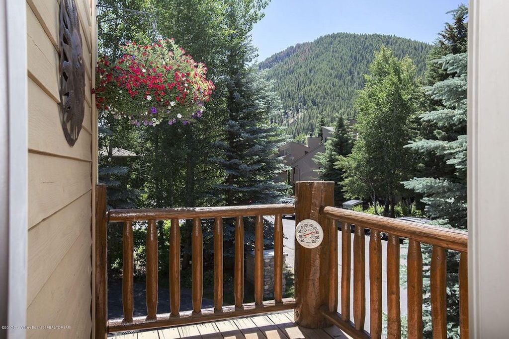 Photo of Patio Balcony in Ketchum
