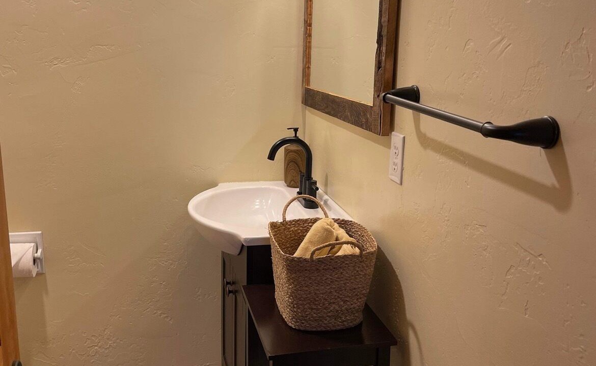 Photo of Bathroom in Gardiner