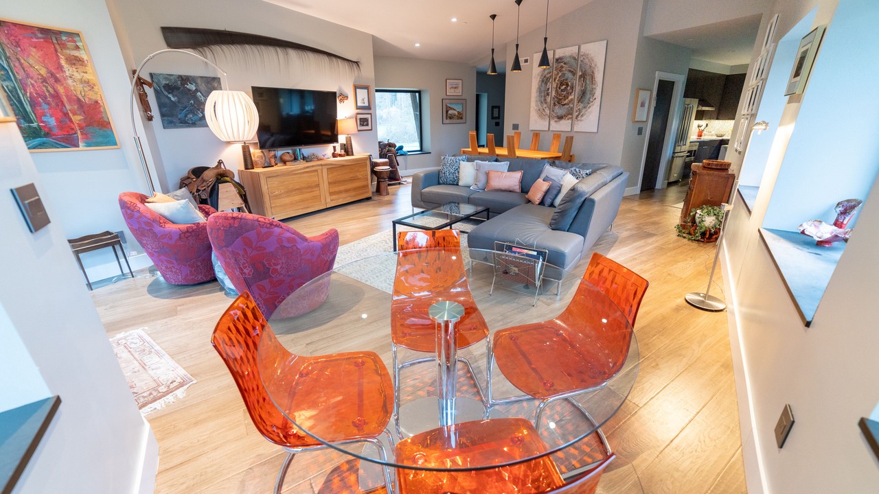 Photo of Livingroom in Mirrormont