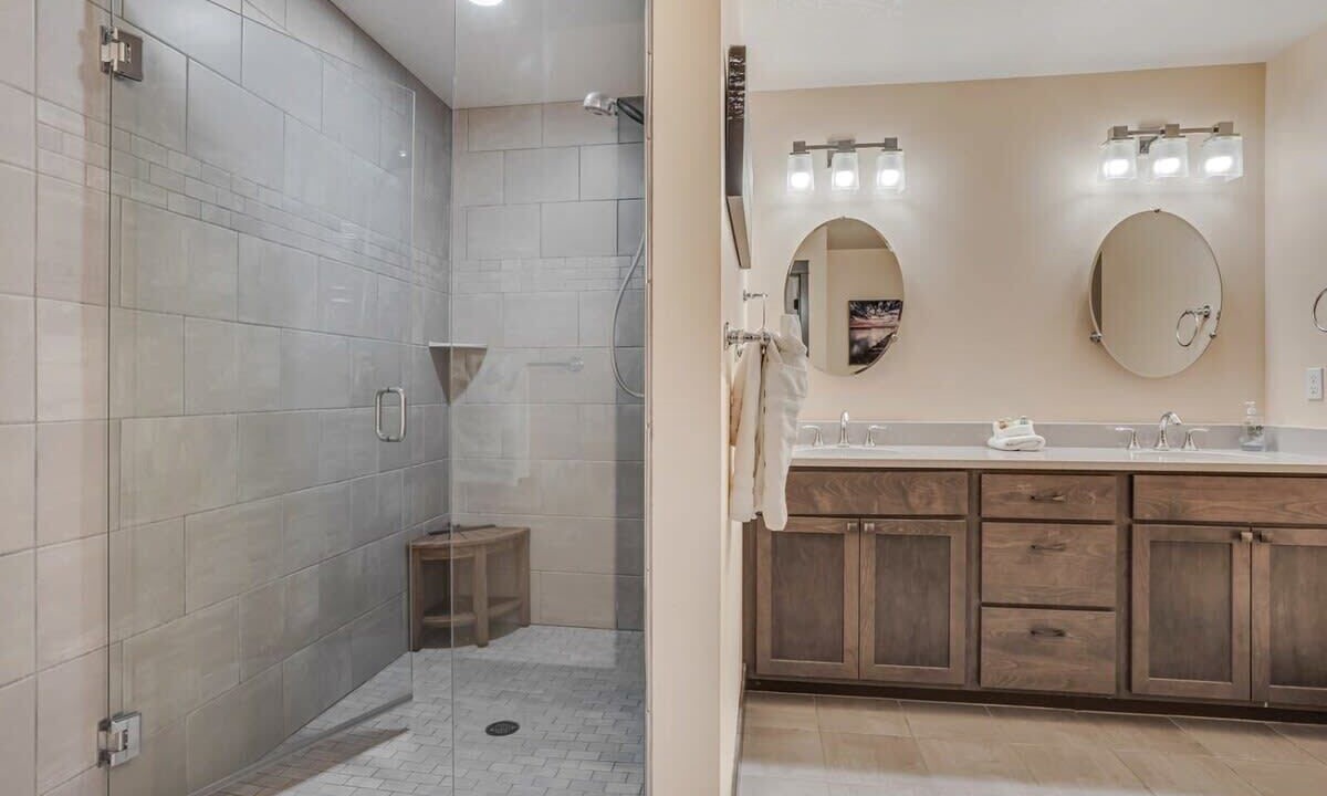 Photo of Bathroom in Garden District