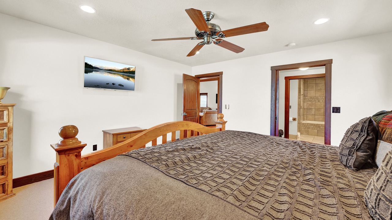 Photo of Bedroom in Harbor Village