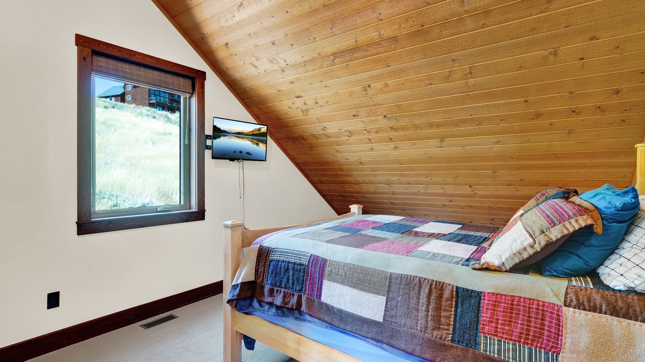 Photo of Bedroom in Harbor Village